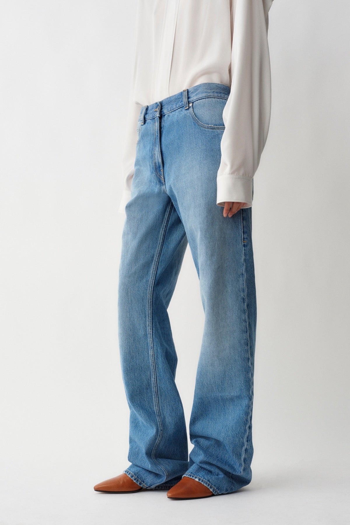 Calvin Klein | 02 Low Rise Straight Jeans