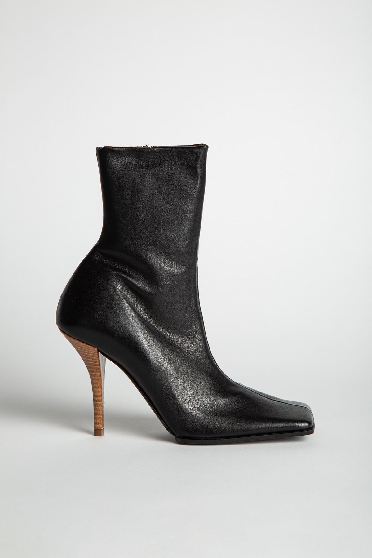ALAÏA | SOFT SQUARE BOOTS IN LEATHER