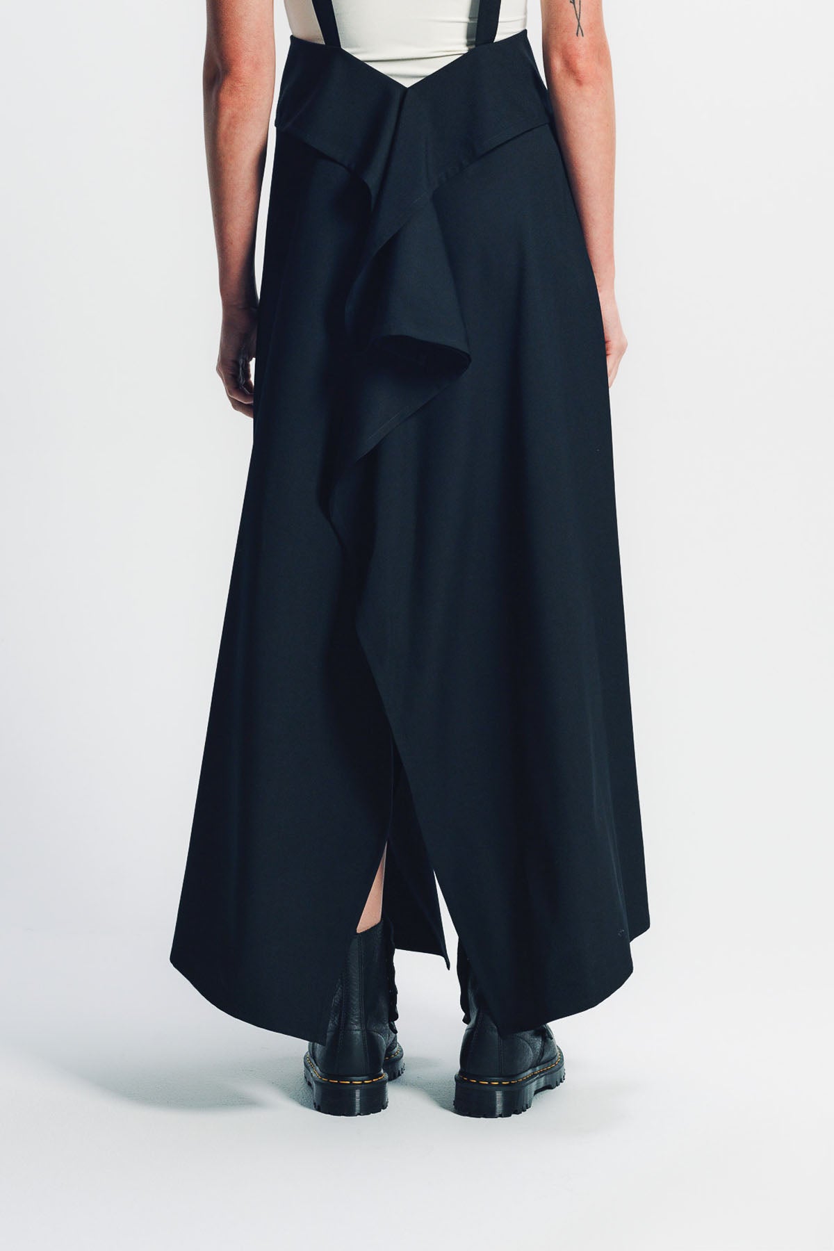 LIMI FEU | WOOL GABARDINE SQUARED SUSPENDER SKIRT