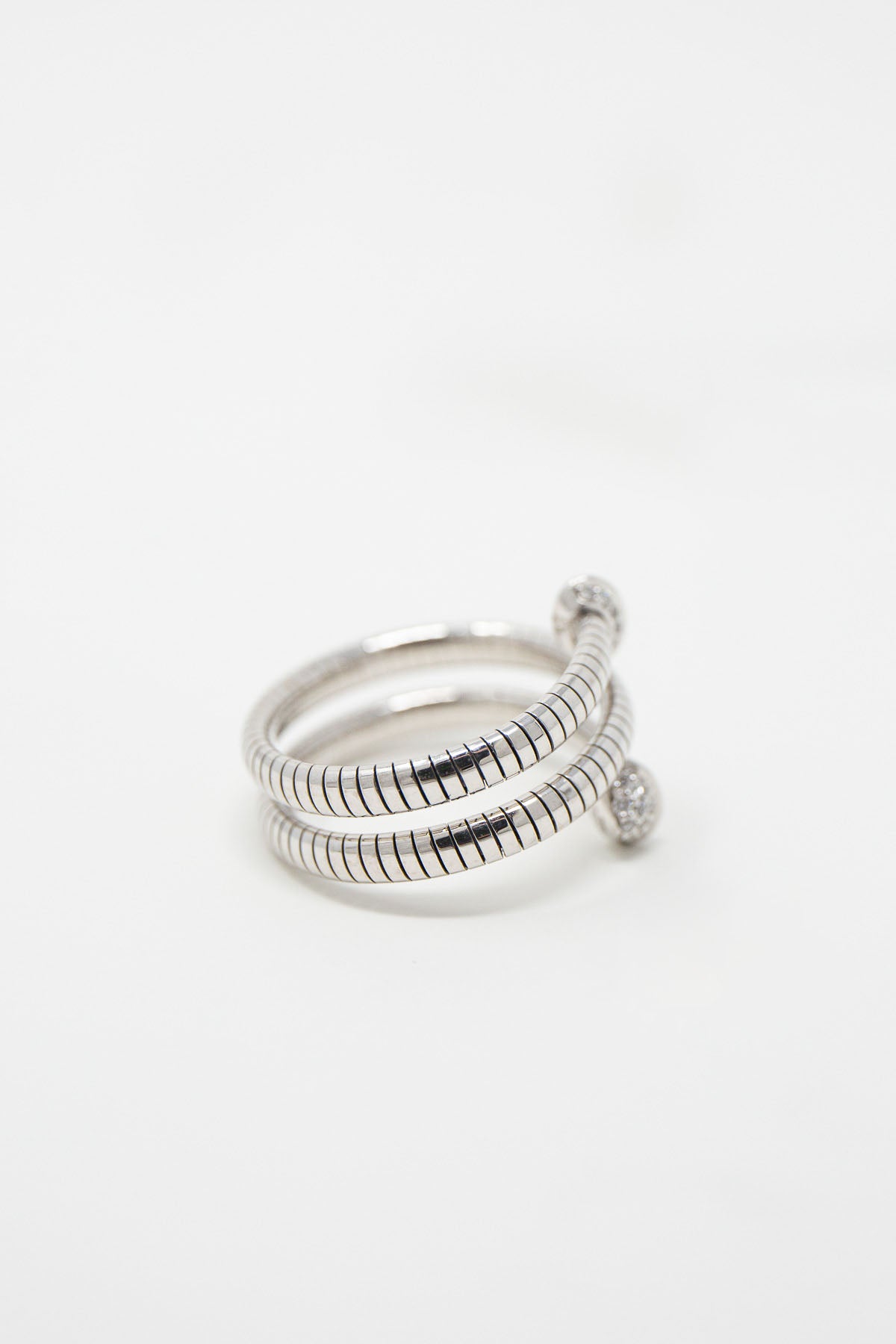 MATTIA CIELO | 18K WHITE GOLD & TITANIUM DIAMOND SWIRL RING