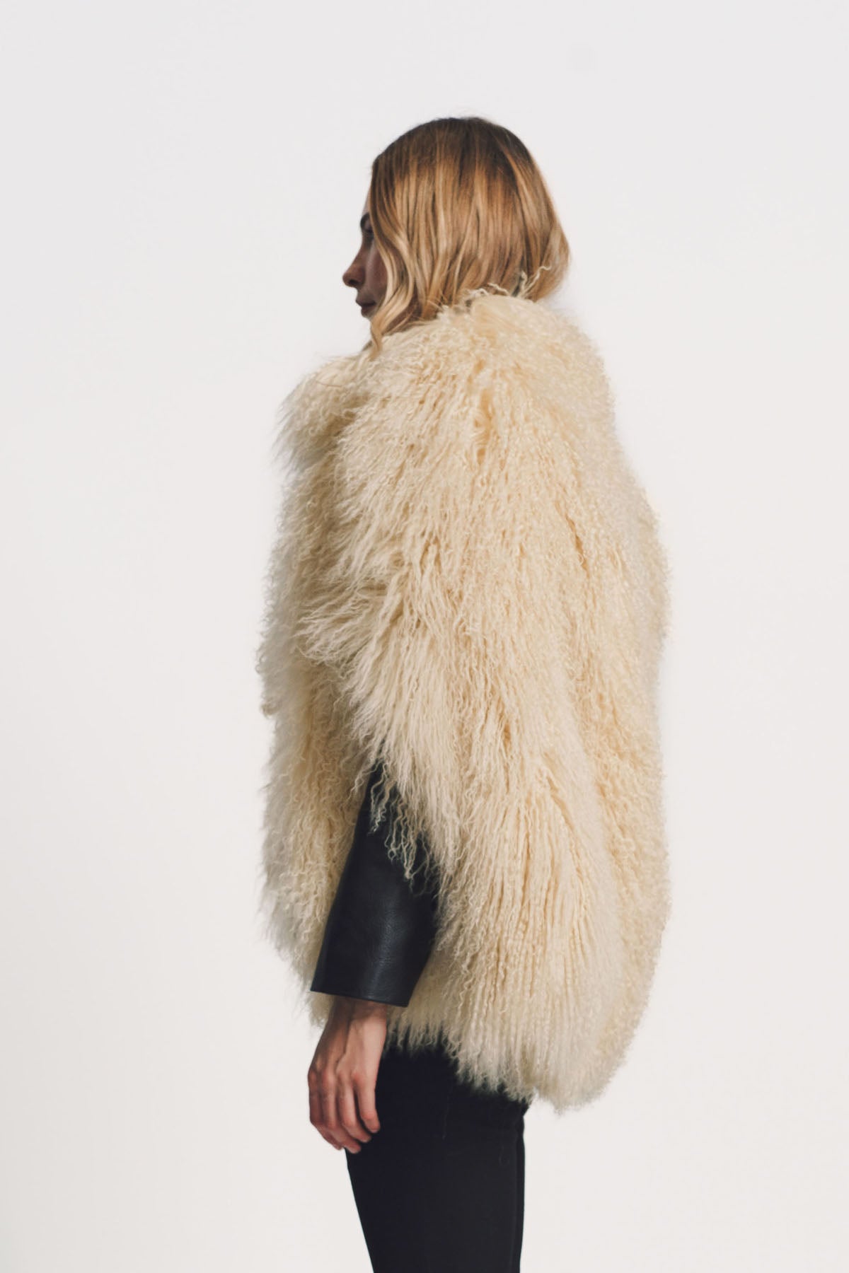 MYUS | BURGESS CAPE COAT