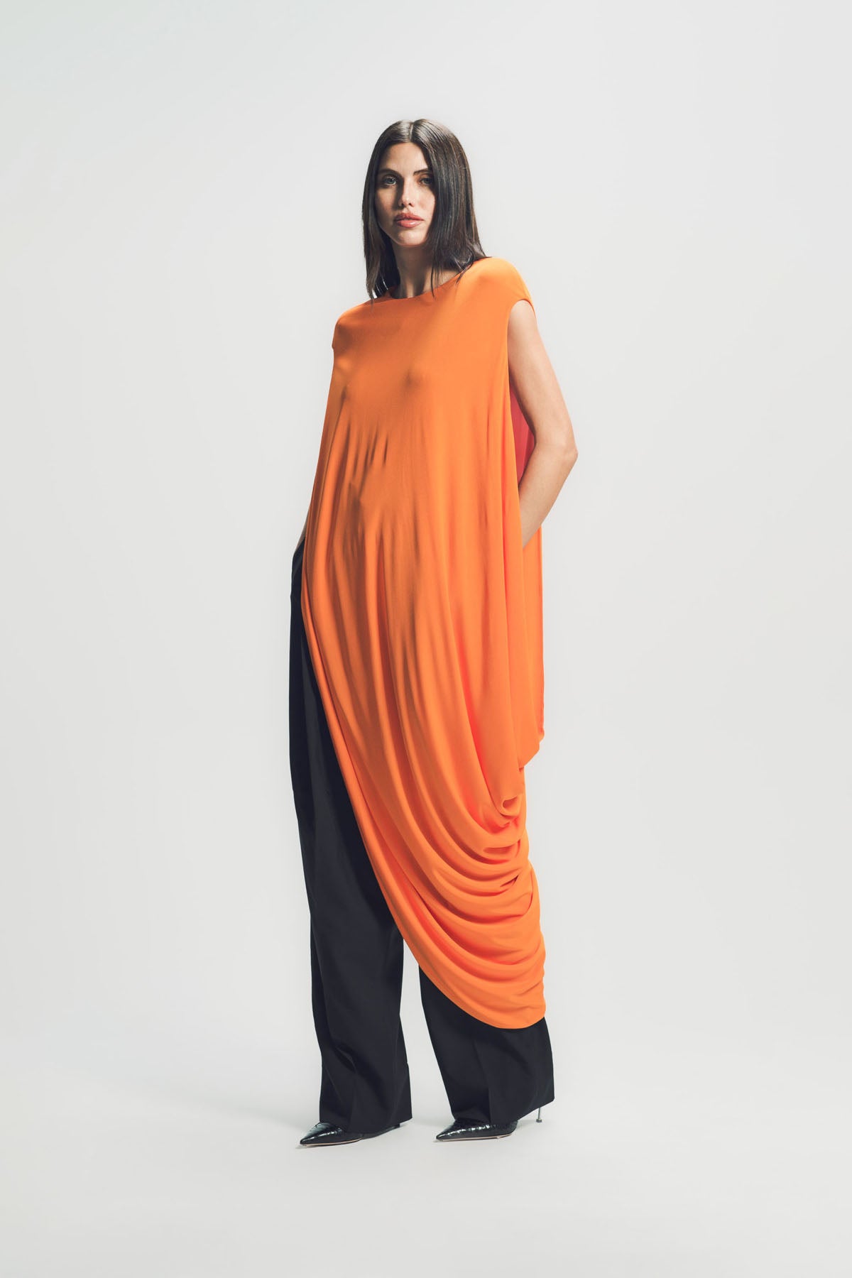 A.E.マルティ☆ファッションプレートーUN PEU D'OMBRE ENFIN TOM FORD | IMPOSSIBLE ASYMMETRIC CAP SLEEVE TOP