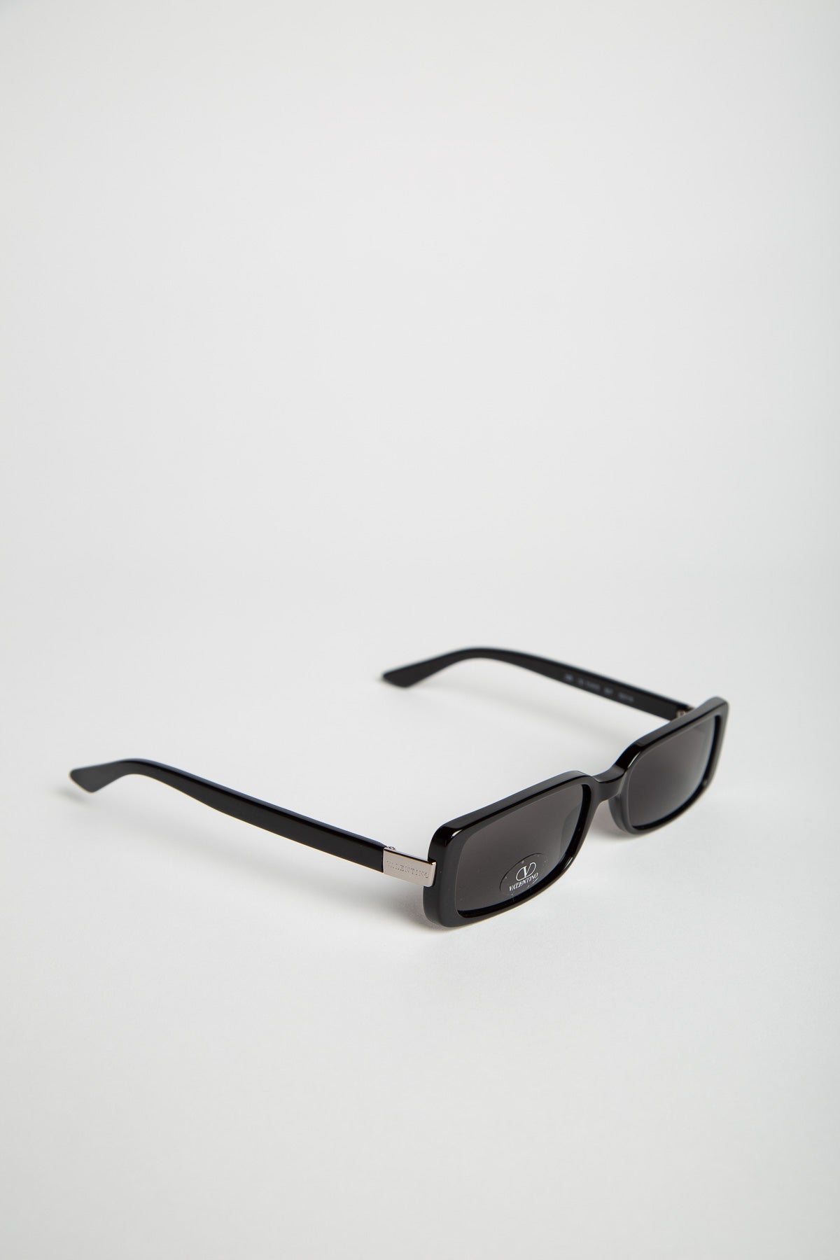 MAXFIELD VINTAGE | 2000'S VALENTINO 5105 SUNGLASSES