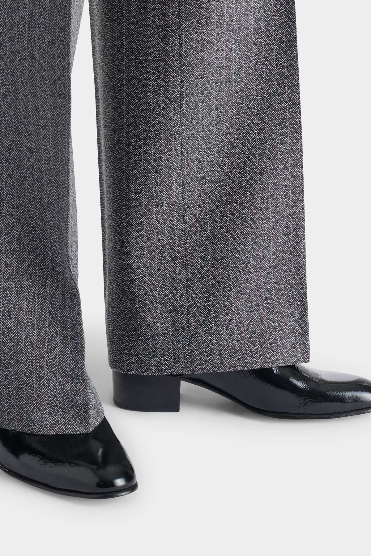 HUSBANDS | Wide Trousers In Grey Herringbone 4-Ply Virgin Wool Twill With Stripes