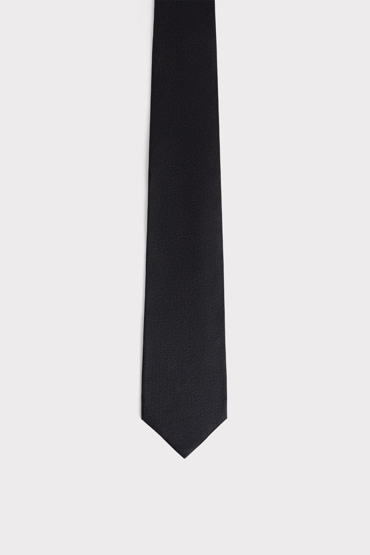 HUSBANDS | Tie In Black Silk Sable