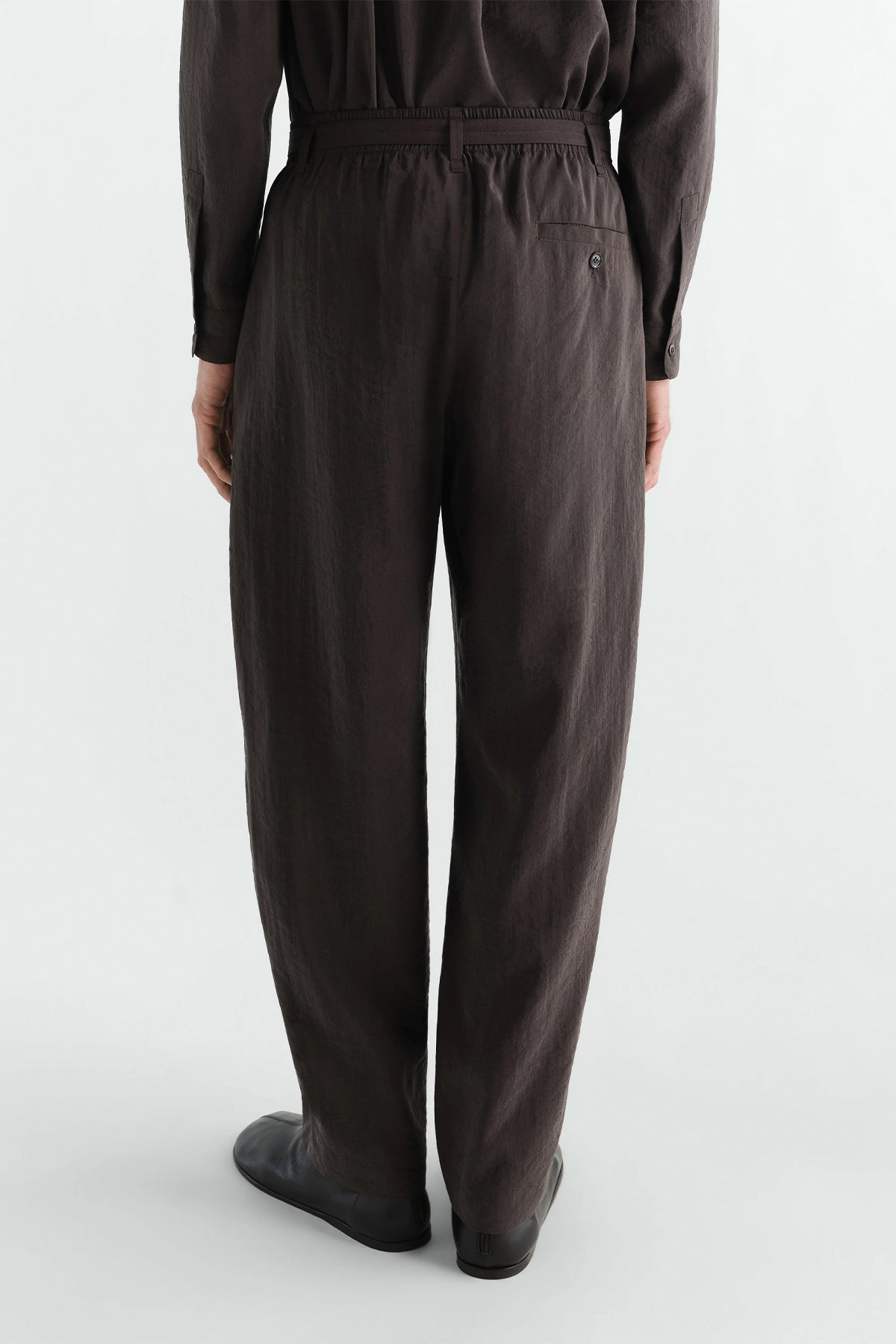 Lemaire | Belted Relaxed Pants in Dry Silk