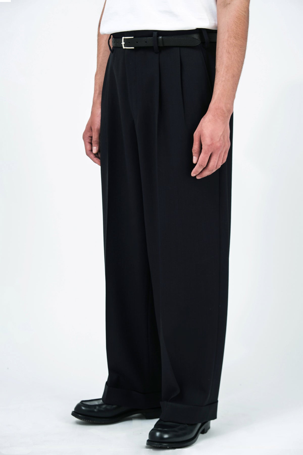 A.PRESSE | SLUB WOOL TAPERED TROUSERS