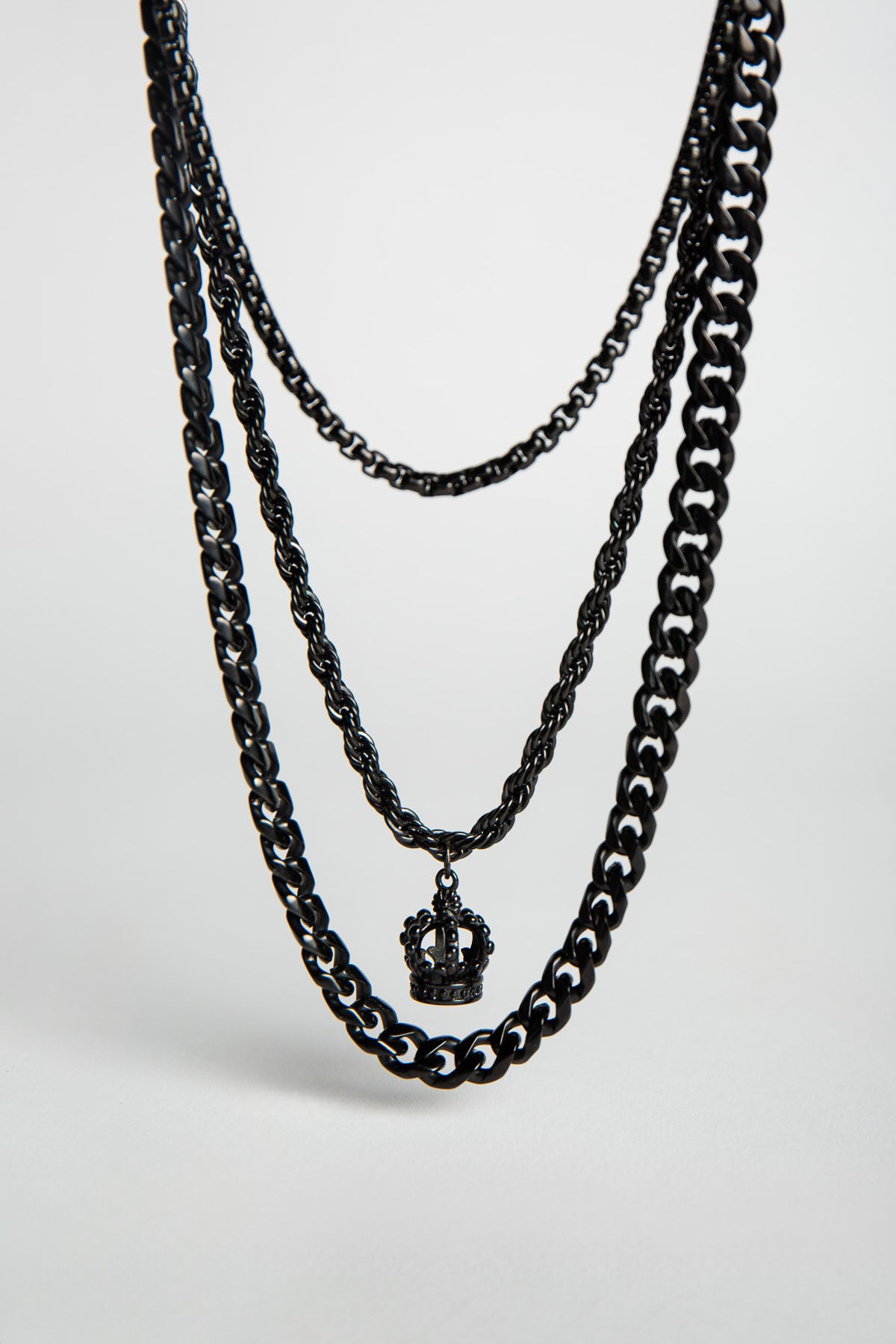JOANNE FISKE | 3 STRAND LARGE CROWN NECKLACE