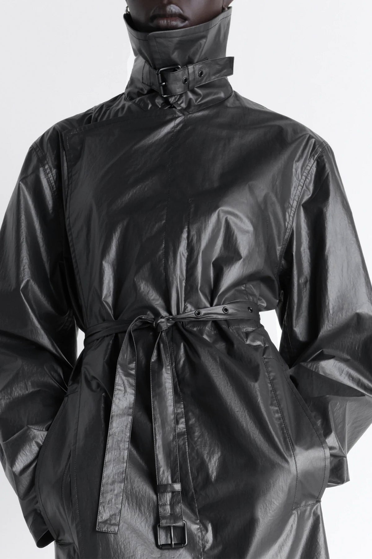 LEMAIRE | LIGHT WRAP COAT IN LIGHT COATED COTTON