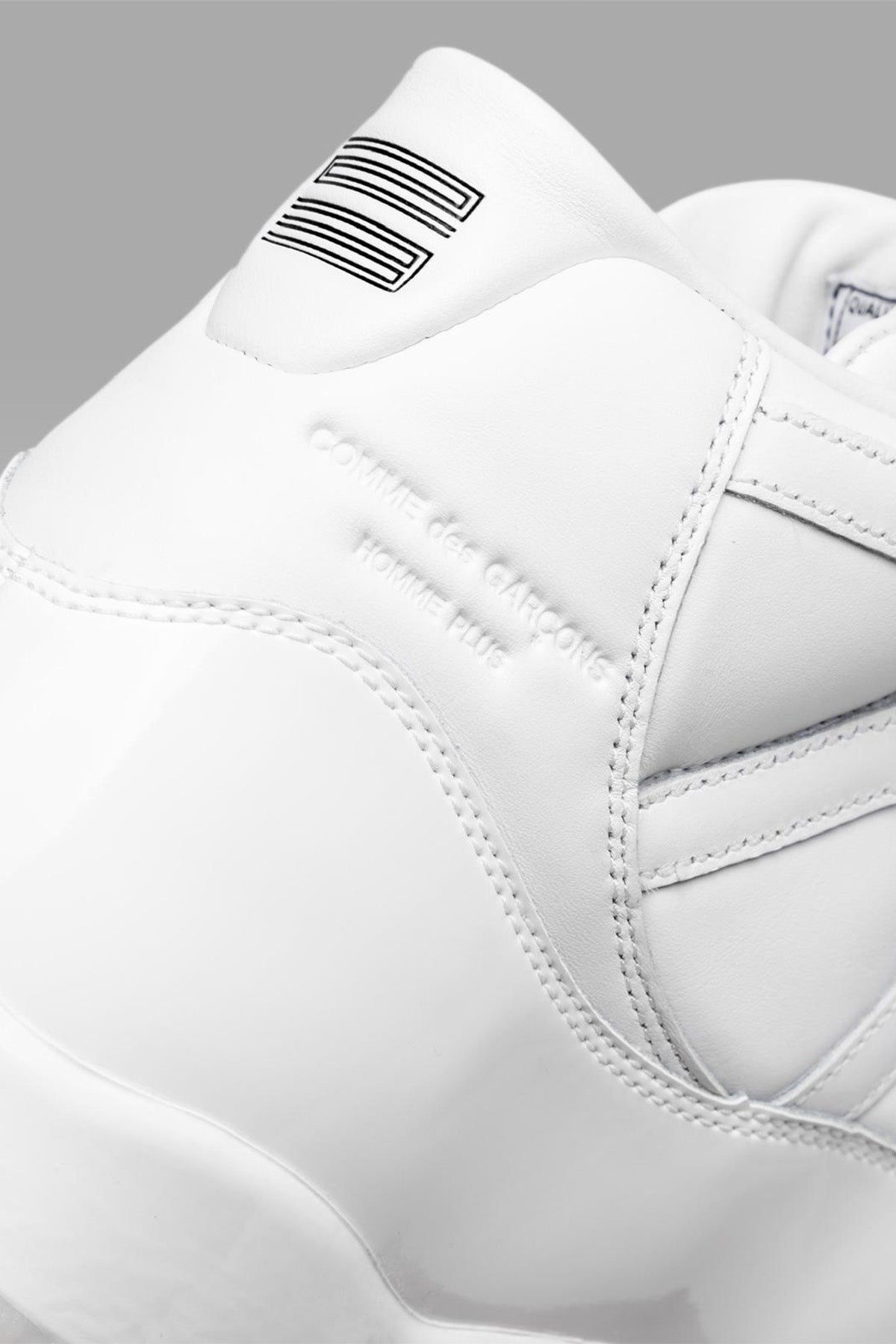 COMME des GARÇONS HOMME PLUS | White Air Jordan 11 CDG SP