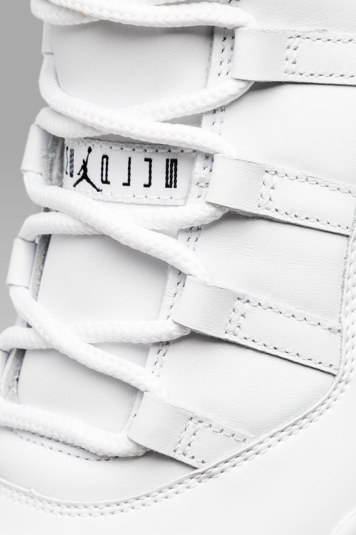 COMME des GARÇONS HOMME PLUS | White Air Jordan 11 CDG SP