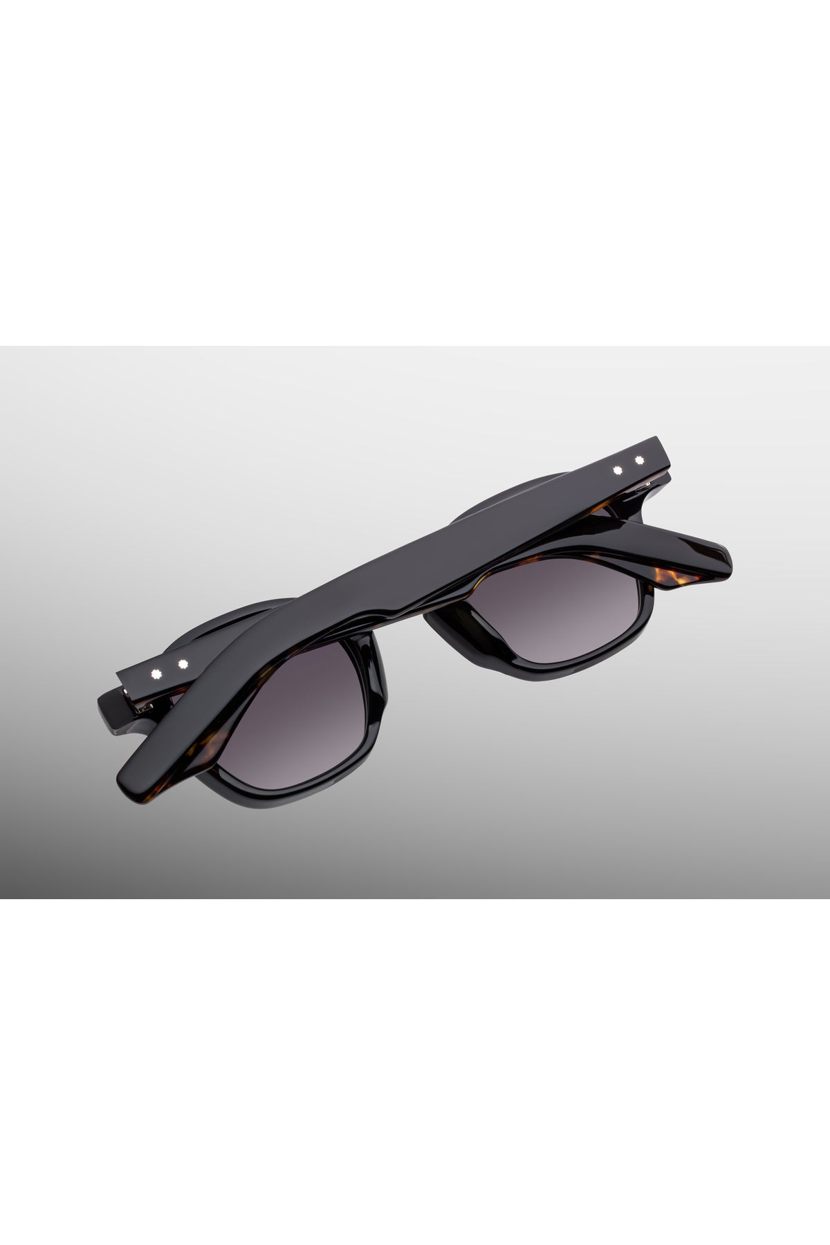 Jacques Marie Mage | Zephirin Sunglasses in Noir 11