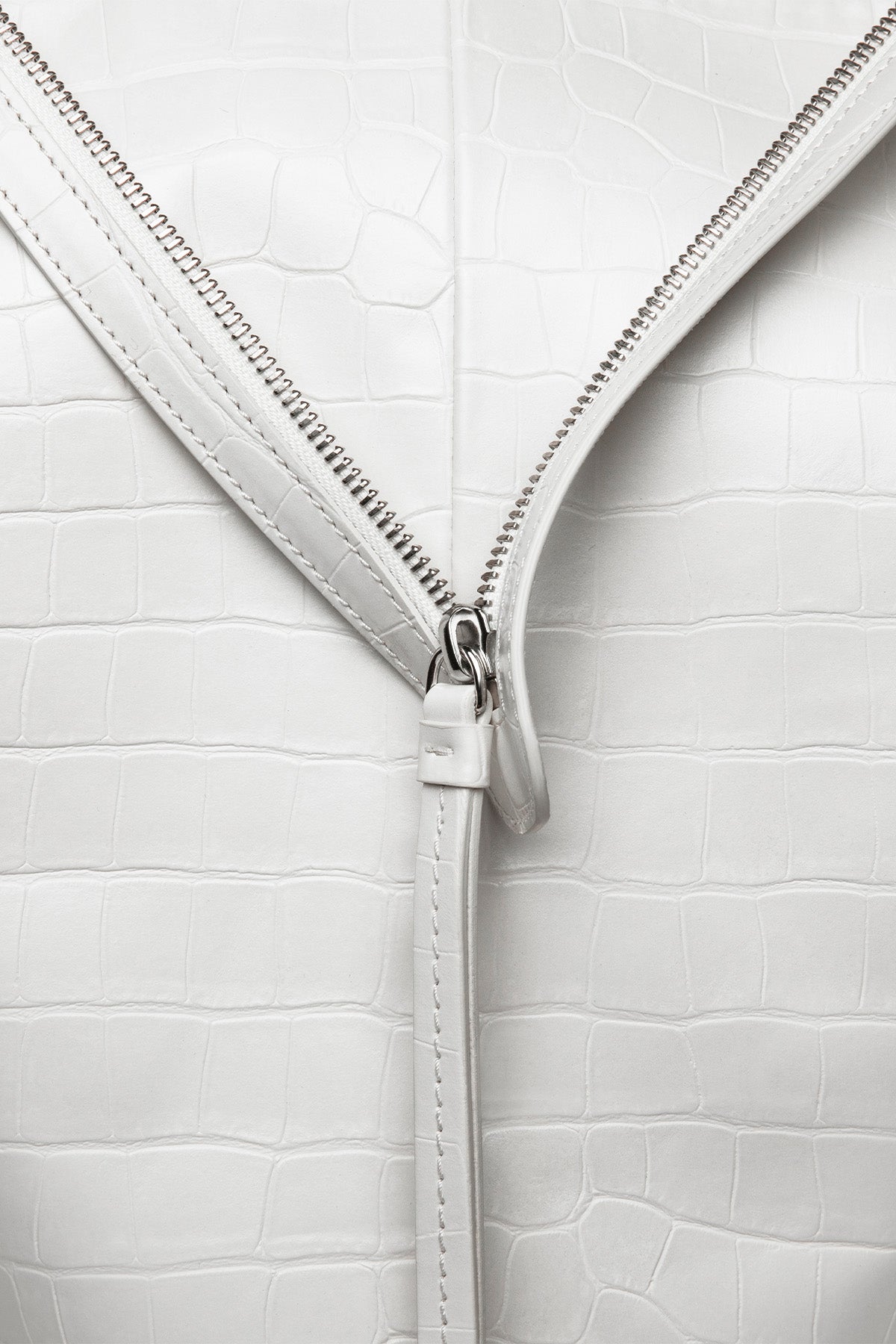 LA MAMA | LM1 White Chalk Croc-Embossed Bag