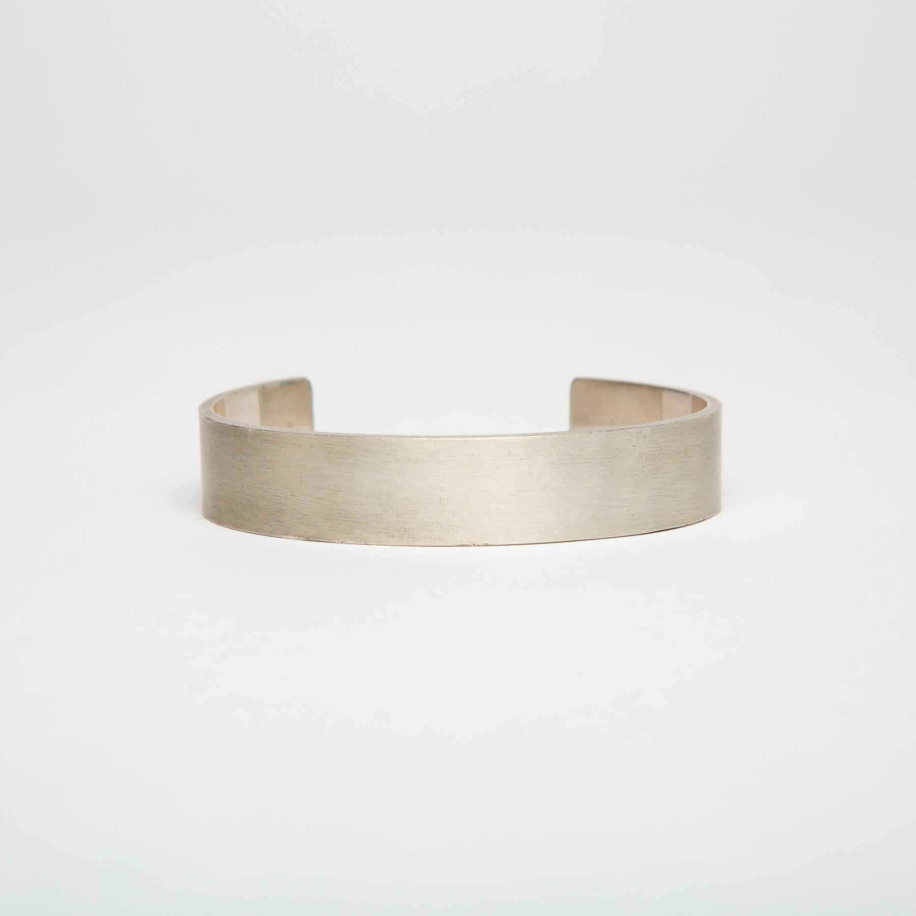 LE GRAMME | 41G BRUSHED SILVER RIBBON CUFF BRACELET - MAXFIELD LA