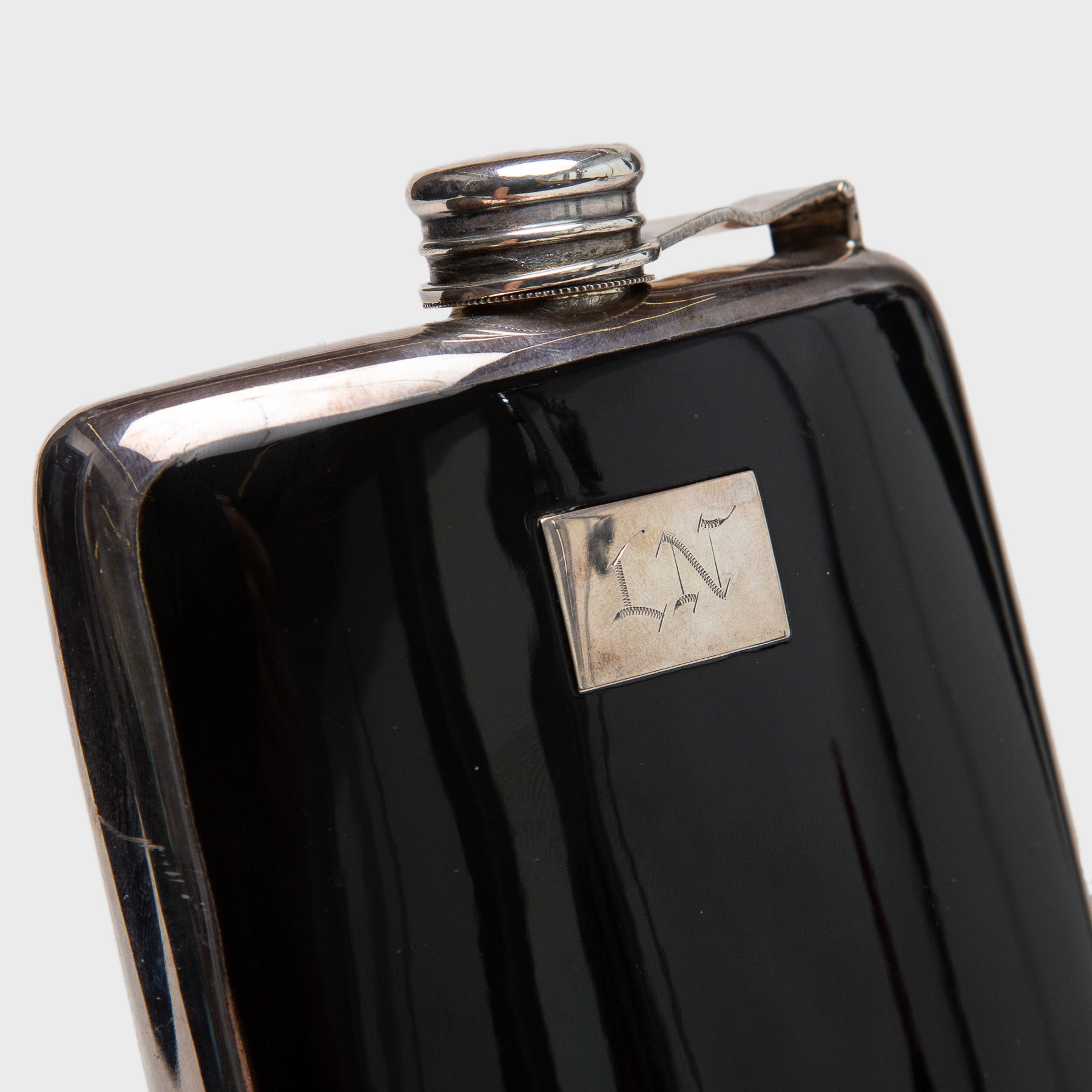 MAXFIELD PRIVATE COLLECTION | BLACK ENAMEL FLASK