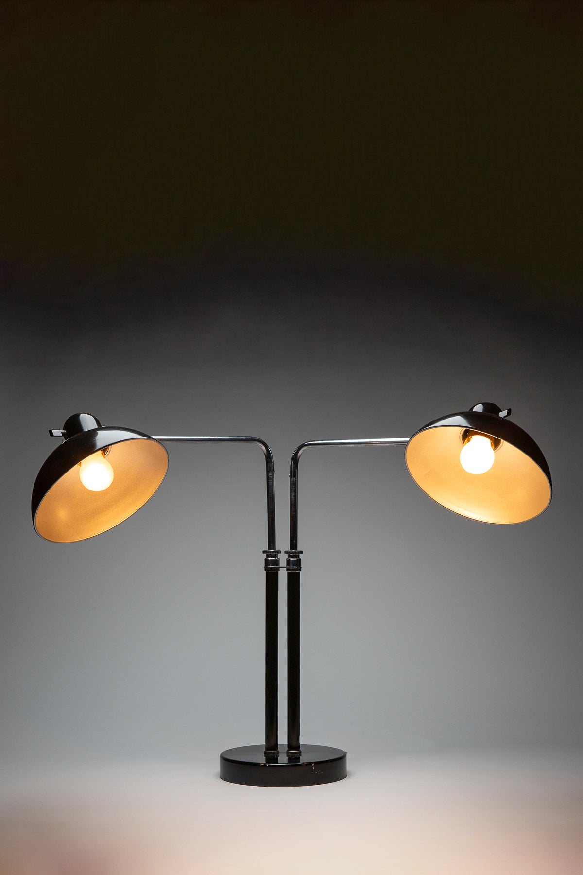 MAXFIELD PRIVATE COLLECTION | 1930'S BAUHAUS DELL LAMP