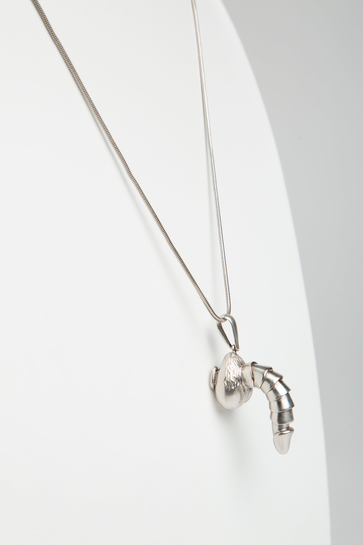 MAXFIELD PRIVATE COLLECTION | 18K WHITE GOLD PHALLIC PENDANT