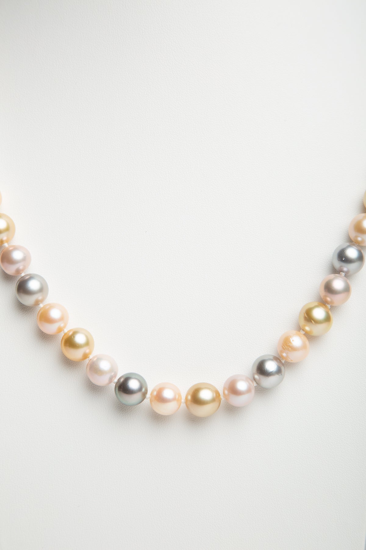 MAXFIELD PRIVATE COLLECTION | 12MM ROUND PEARLS