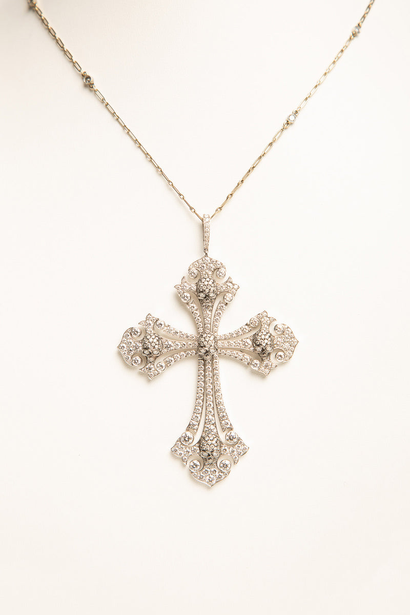 MAXFIELD COLLECTION | SKULL CROSS PENDANT NECKLACE