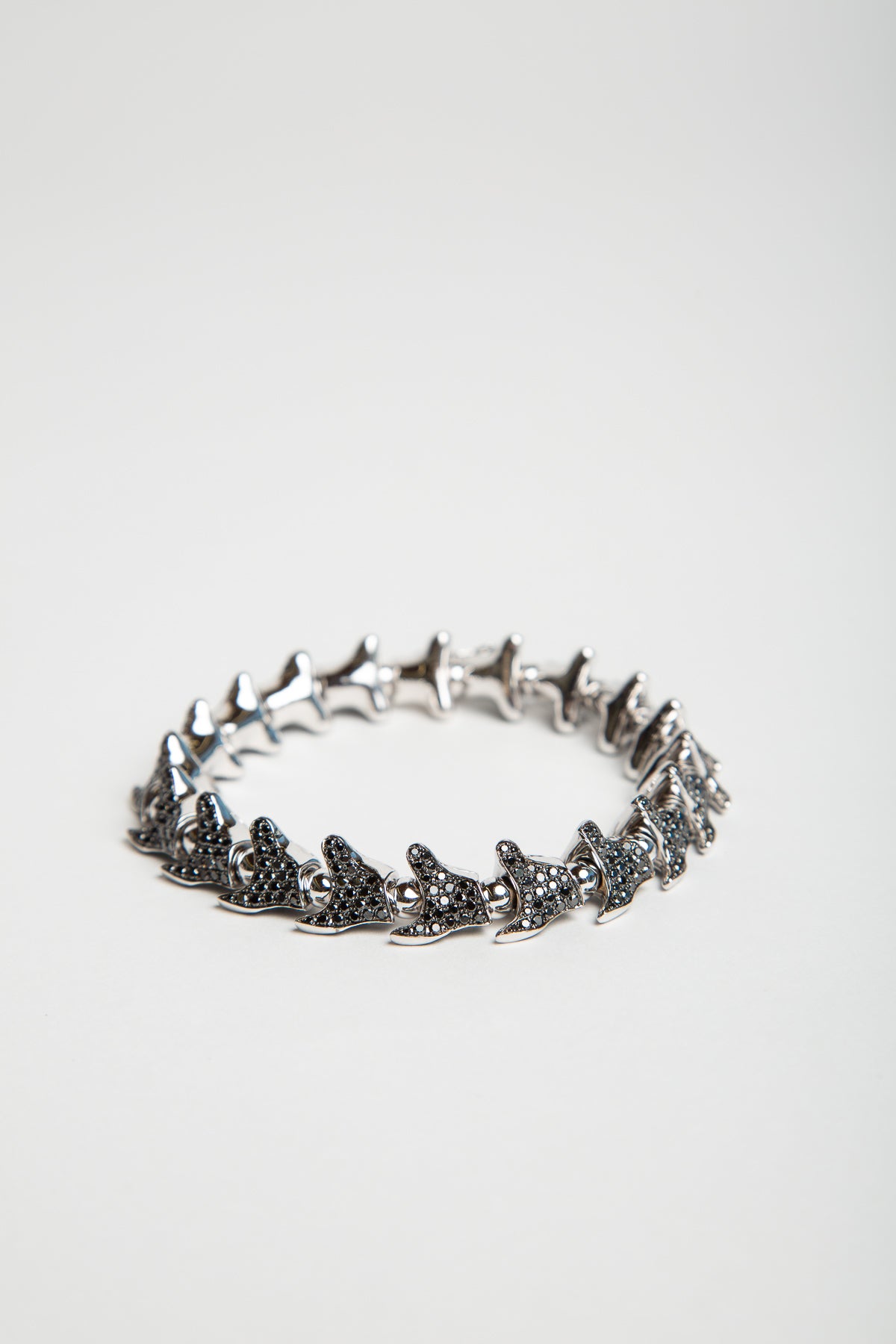 SHAUN LEANE | BLACK DIAMOND SPINE BRACELET - MAXFIELD LA