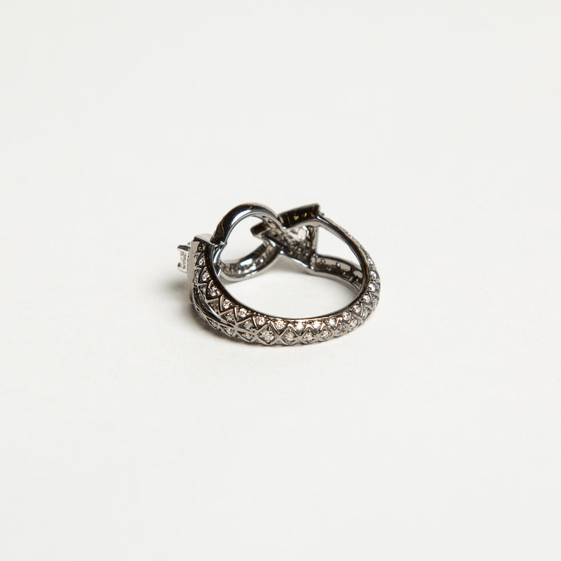 JADE JAGGER | DOUBLE DIAMOND TRIANGLE RING