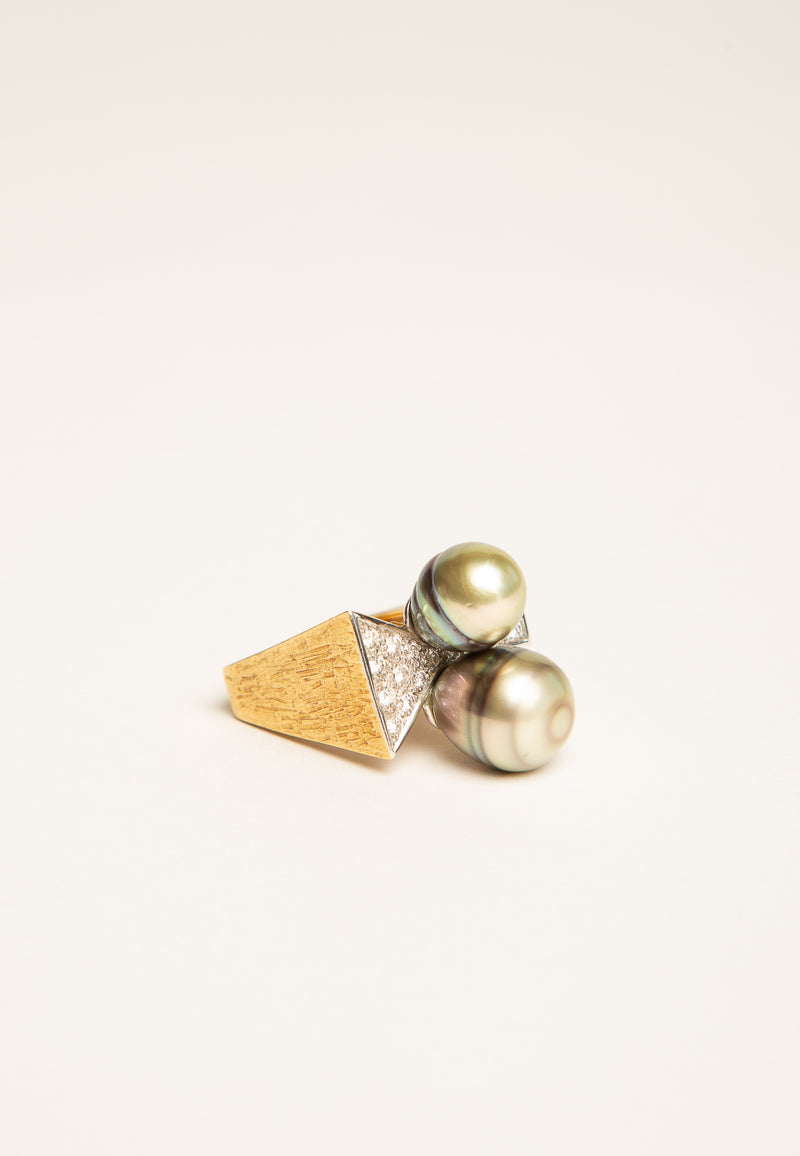 MAXFIELD COLLECTION | DOUBLE PEARL GRIMA DIAMOND RING