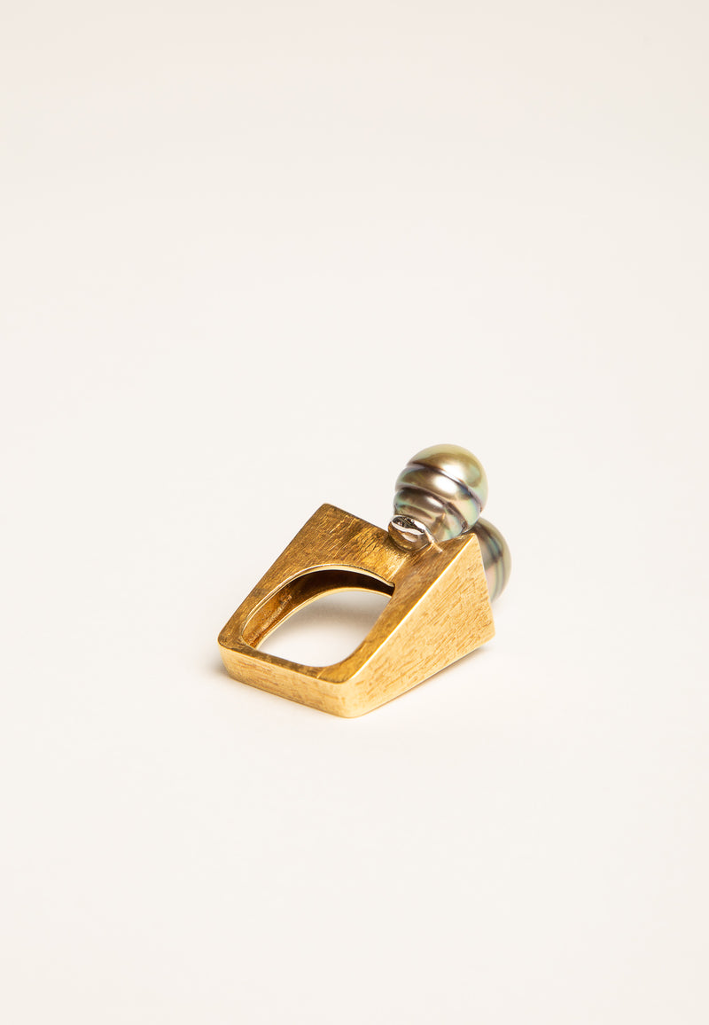 MAXFIELD COLLECTION | DOUBLE PEARL GRIMA DIAMOND RING