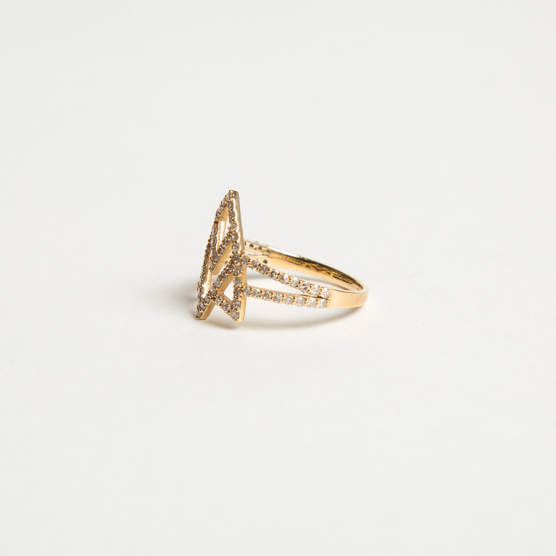 JADE JAGGER | CHEVRON SHIELD DIAMOND RING - MAXFIELD LA