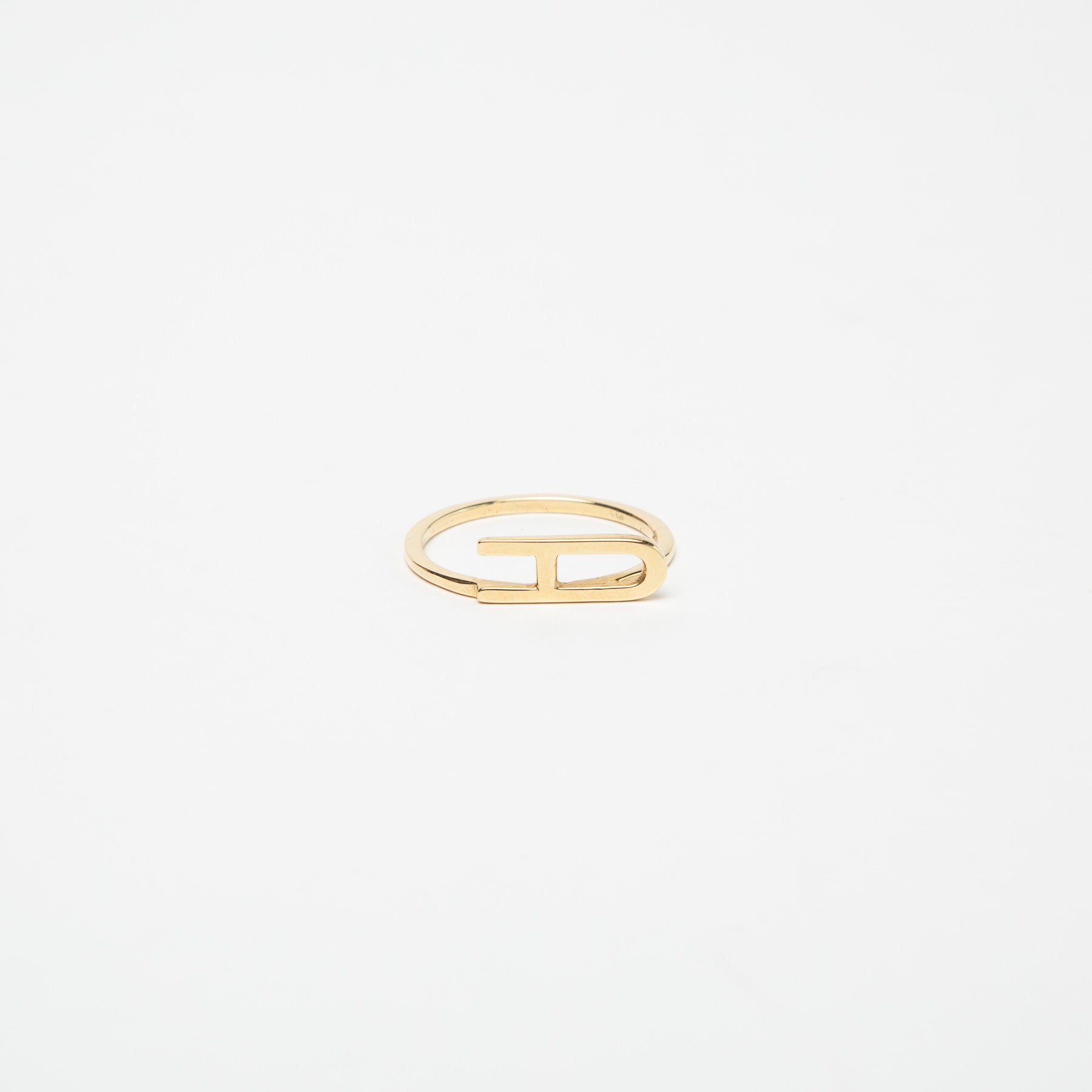 KWIT | 14K GOLD LETTER A RING - MAXFIELD LA
