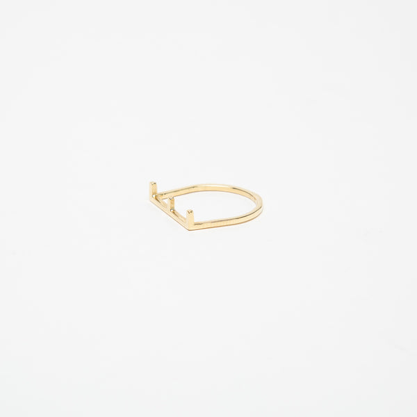 KWIT | 14K YELLOW GOLD LETTER E RING