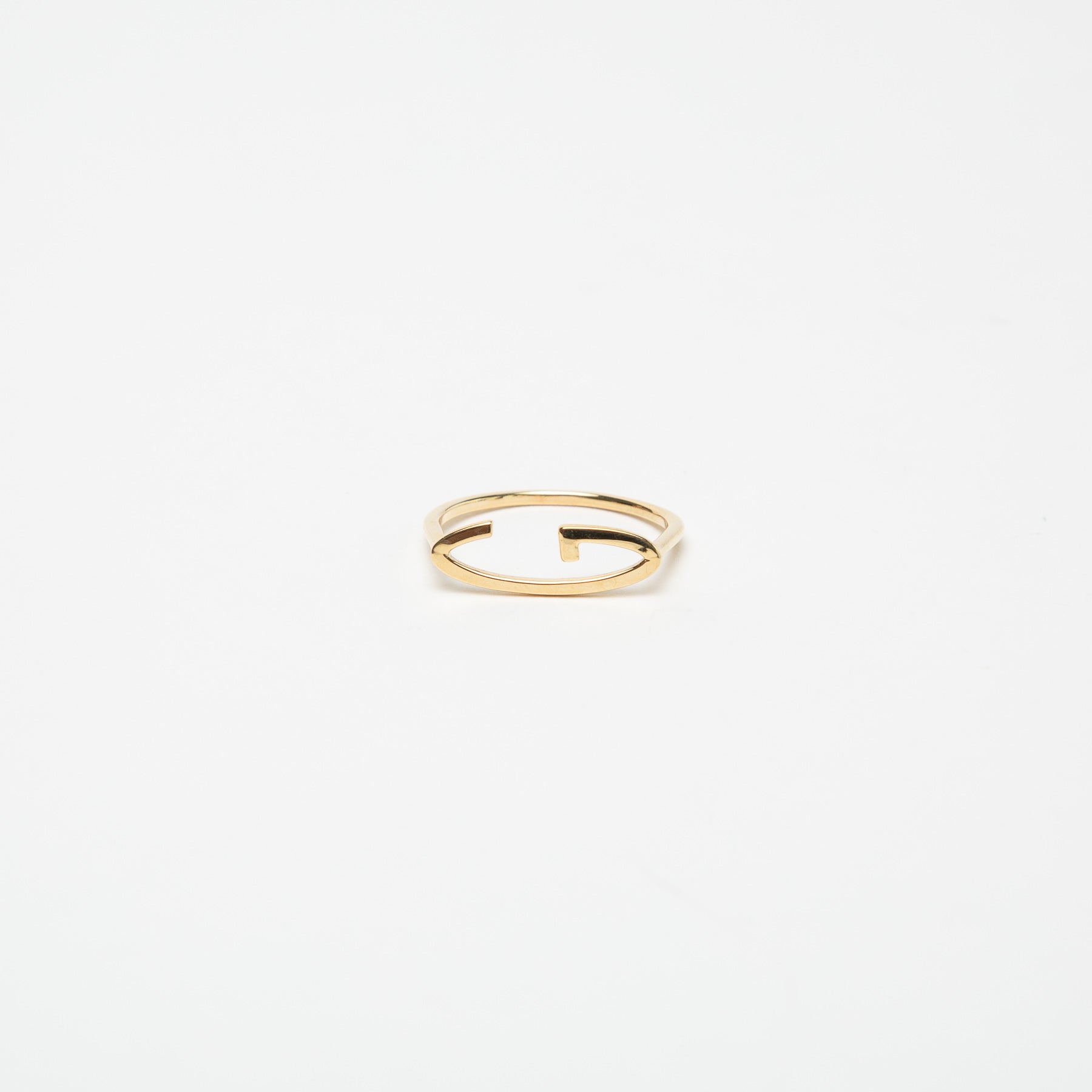 KWIT | 14K GOLD LETTER G RING - MAXFIELD LA