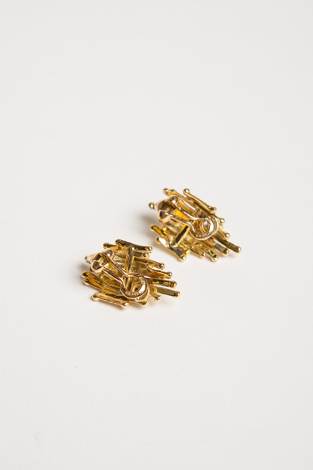 MAXFIELD COLLECTION | ANDREW GRIMA 18K GOLD & DIAMOND EARRINGS
