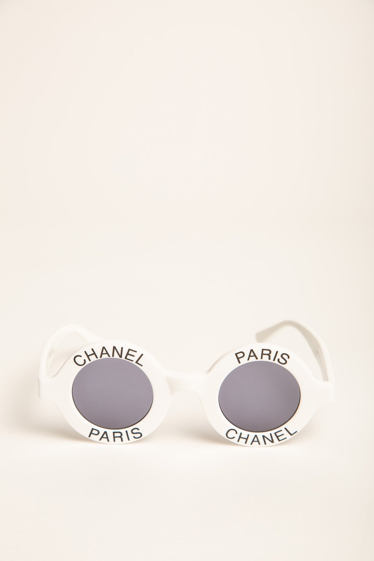 CHANEL | ROUND CHANEL PARIS LOGO SUNGLASSES