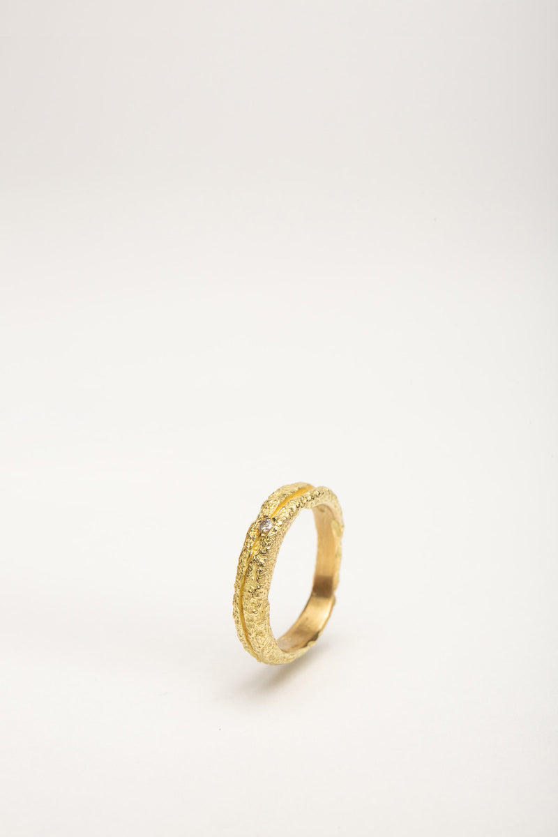 BOAZ KASHI | 18K GOLD DOUBLE BAND DIAMOND RING