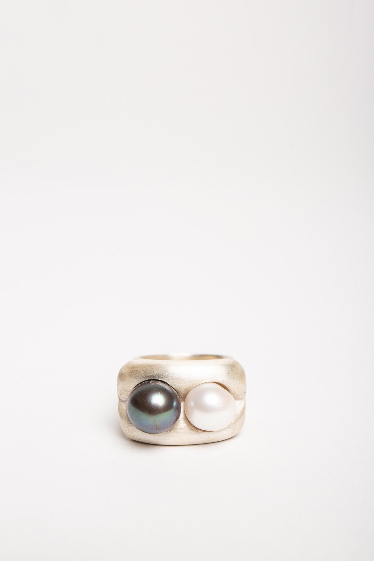TRIN-KET | STERLING SILVER FRESH WATER PEARL RING