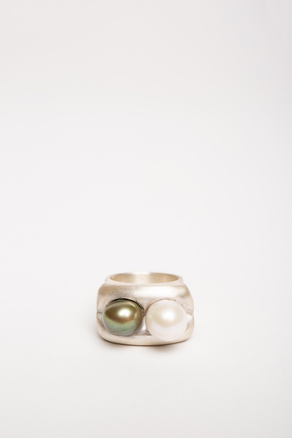 TRIN-KET | STERLING SILVER FRESH WATER PEARL RING - MAXFIELD LA