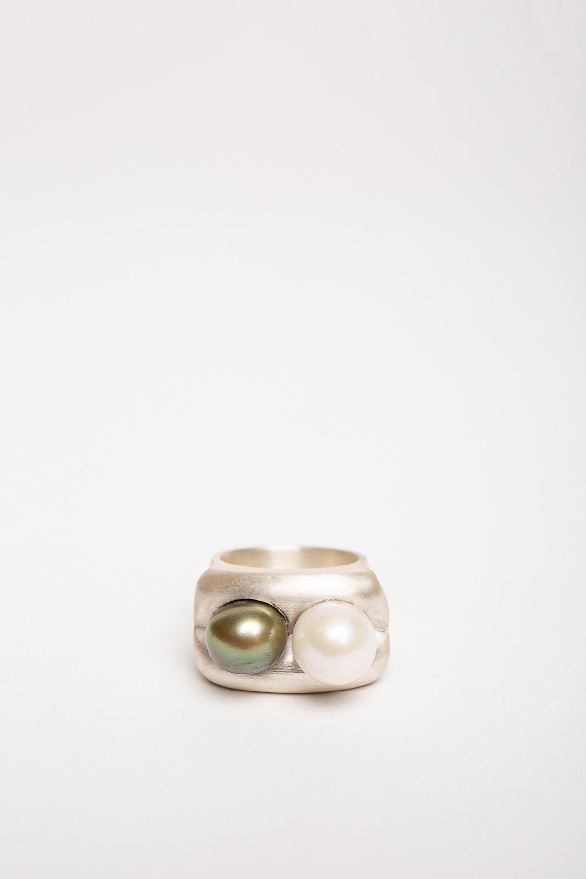 TRIN-KET | STERLING SILVER FRESH WATER PEARL RING