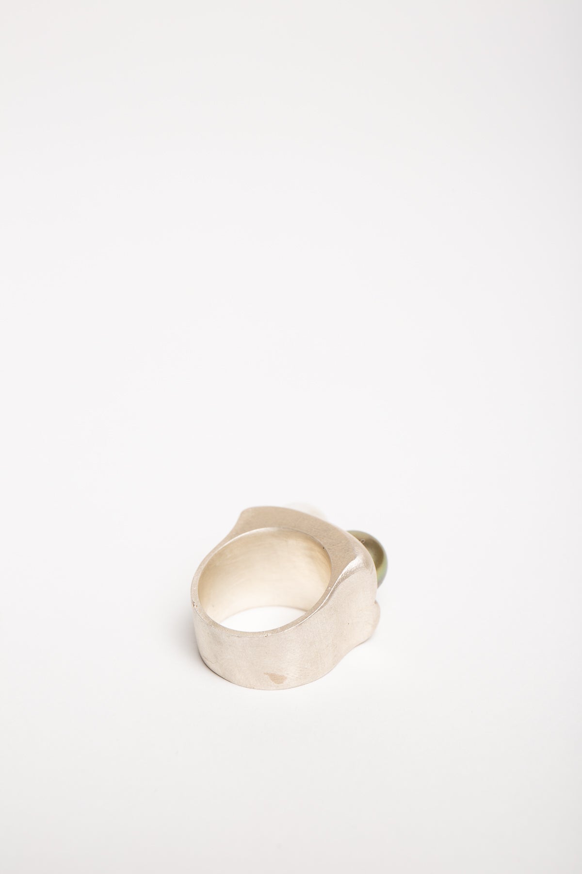 TRIN-KET | STERLING SILVER FRESH WATER PEARL RING