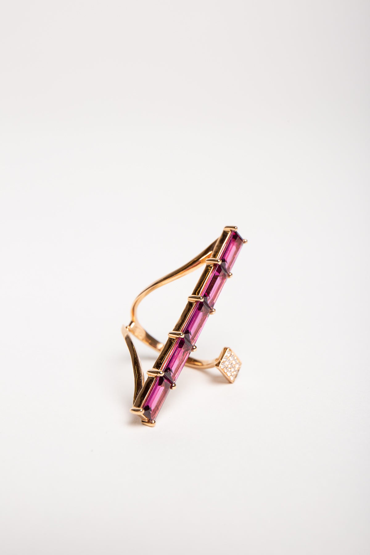 STEFERE | 18K ROSE GOLD 13 DIAMOND GARNET RING