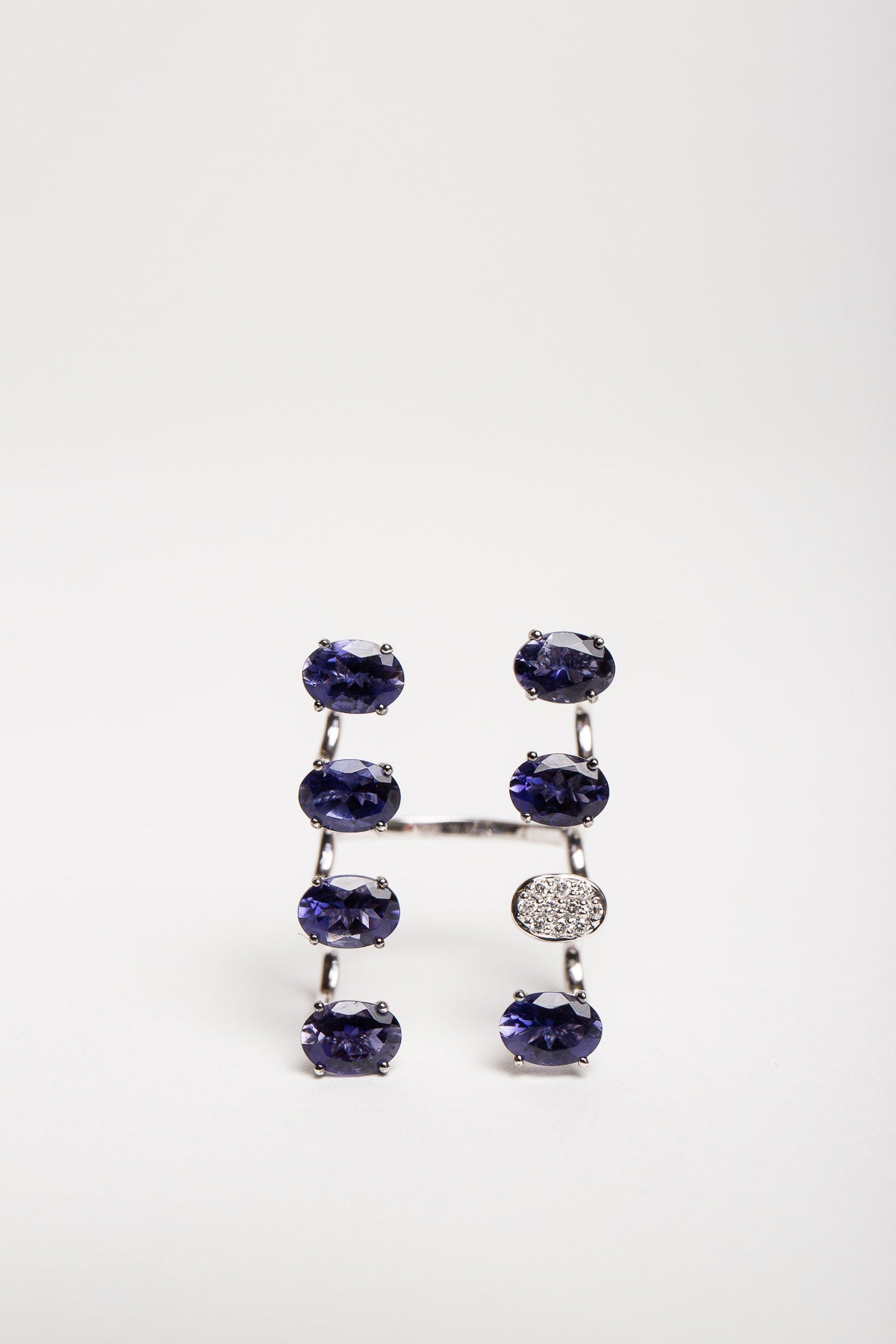 STEFERE | 18K WHITE GOLD 10 DIAMOND LOLITE RING - MAXFIELD LA