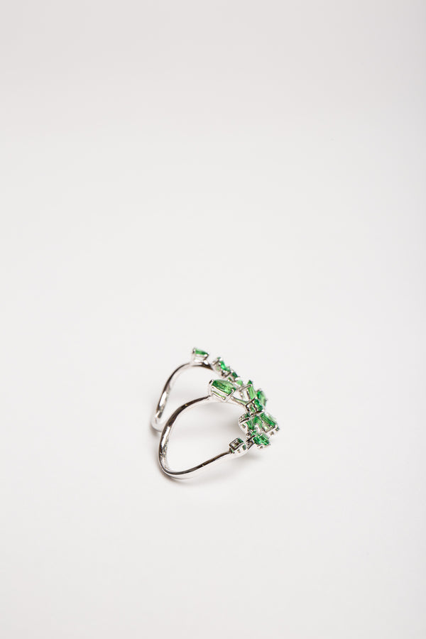 STEFERE | 18K WHITE GOLD 3 DIAMOND GARNET RING