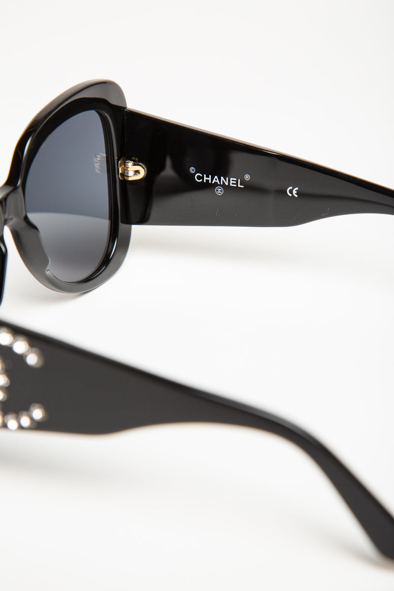 Vintage sunglasses  Chanel  MyPrivateDressing